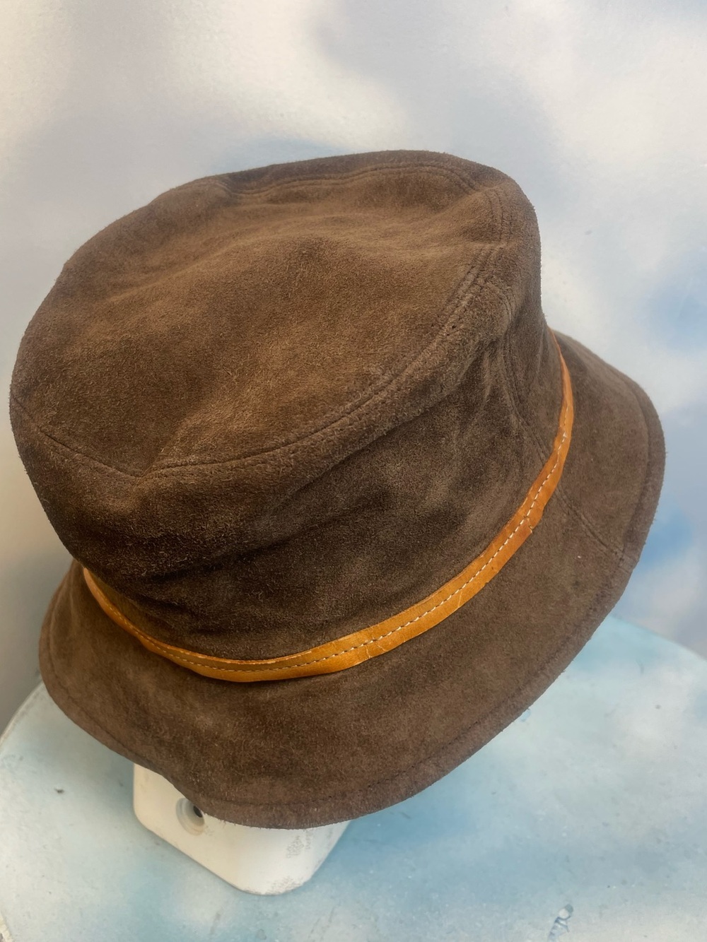 Coach suede bucket hat - Picture 5 of 9